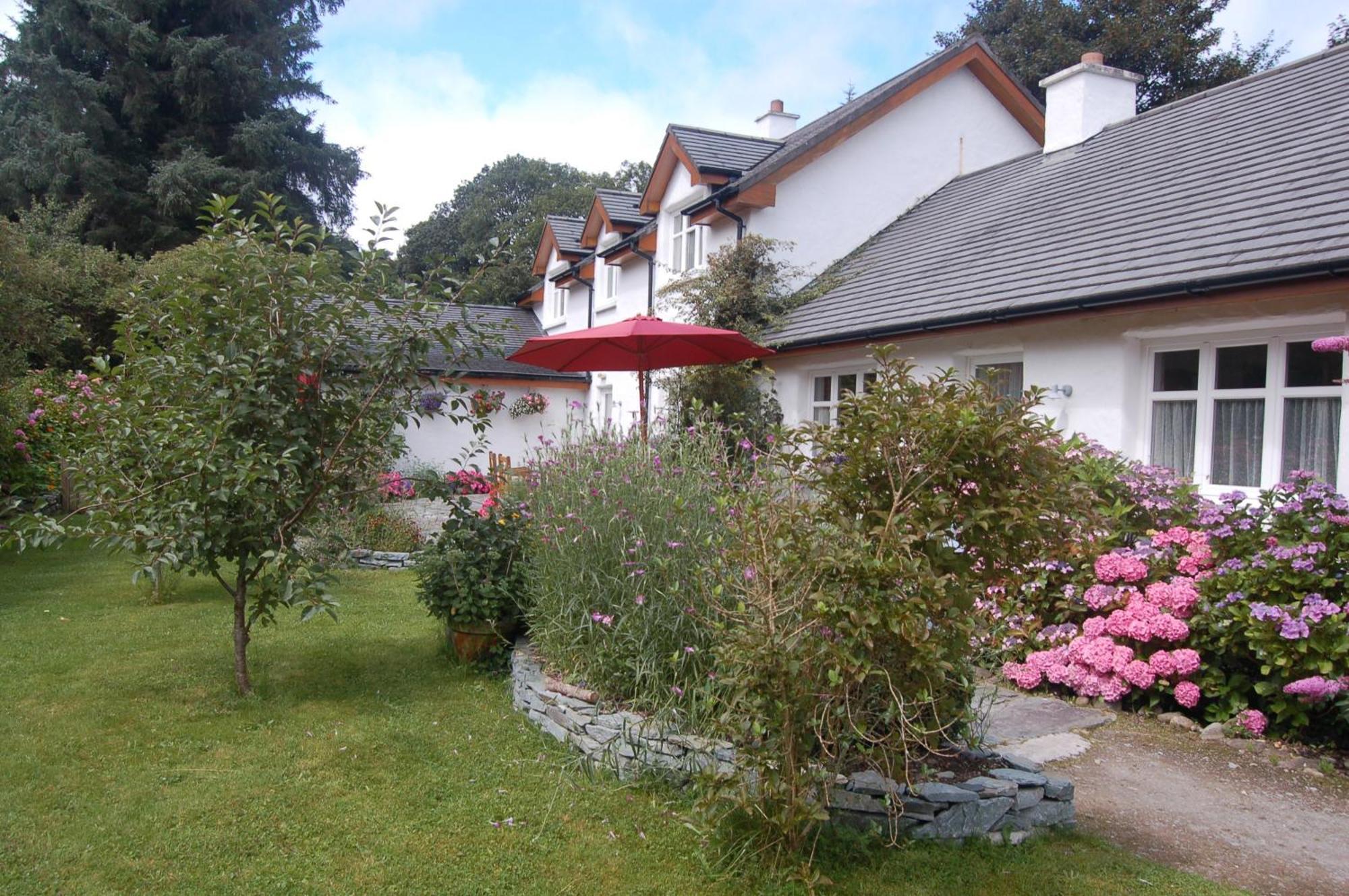 Beaufort Lodge B&B & Cottage Exterior photo